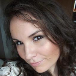 20 sth. Oost-Vlaanderen. Student. Beautyblogger. 
Blog  http://t.co/6agqJ2NnhD