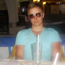 Uni Student, Golf hacker and hopeful back at Rugby. Like the occasional bevv also.