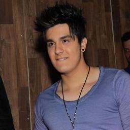 Todo mundo precisa de um motivo para ser melhor, o meu é você. Entre 
tantos rostos que preenchem as ruas, o seu é o meu preferido. Luan Rafael ç2