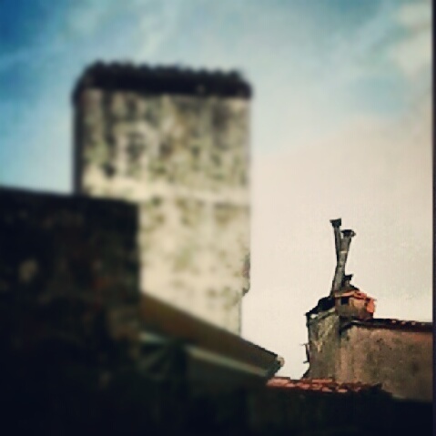 Aquí y allí con el Patrimonio arqueológico, arquitectónico, industrial...