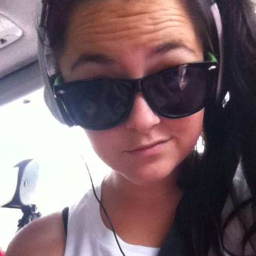 Jordster12's profile picture. Live life to the fullest with no regrets and no turning back. If people say bad stuff about you just smile at them and keep on going with life:)