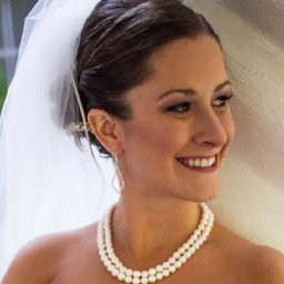 Mom and former TV producer with a passion for figure skating, sunshine, cooking, and smiling.