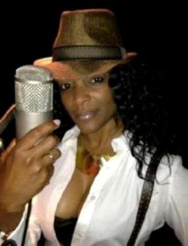 Booking Artist @deejones615
deesvibe313@gmail.com or (615)212-9536