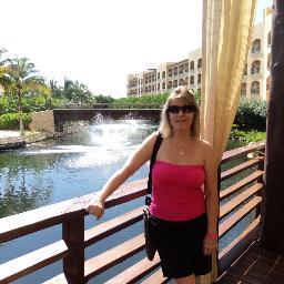 Linda_cupcakes's profile picture. Hi, I'm a vegetarian, in sales, love baking cupcakes & creating new pieces of jewelry. Love my family, friends & life itself.