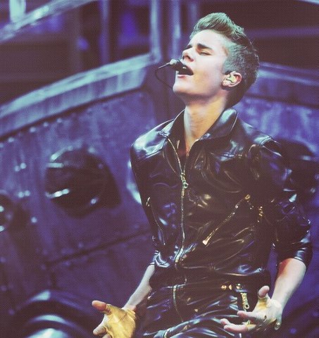 Justin Bieber es mi vida, el me enseño a vivir, gracias por todo justin*-*3