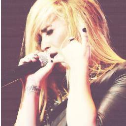 Stay Strong ∞, Giulia, 14 anos, Ariana, Lovatic & Belieber com mt orgulho,  Follow me (:
