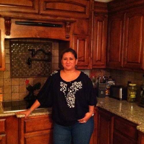 isabelrivvino's profile picture. believer in Christ, daughter, wife, mother of lil dragons 😲.  Lover of life!