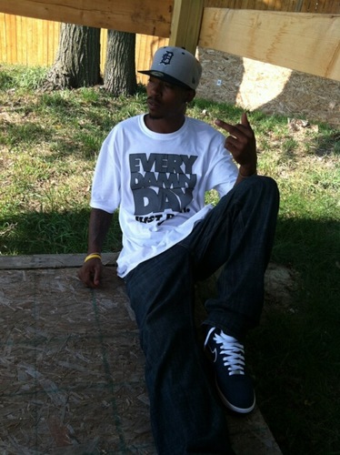On Joy Rd bout to take flight