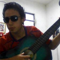 soy una persona que nunca me rindo hasta lograr lo que quiero y en todo soy simplemente yo.