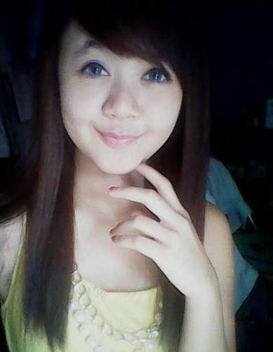 yuniless_'s profile picture. 