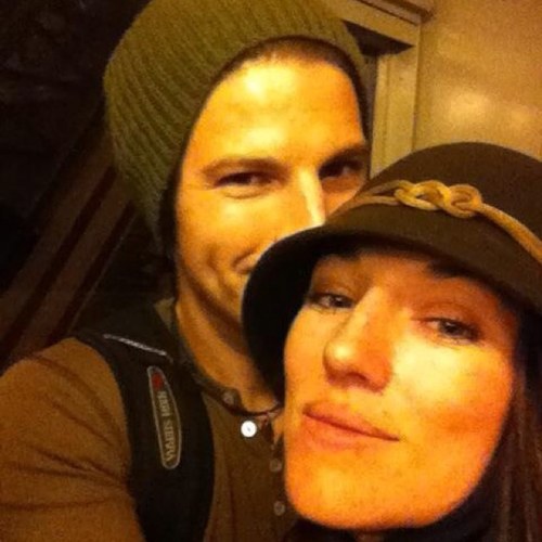 edaverich's profile picture. artist, sculpter of words, player of strings, lover of Jesus and Jordan. and my hair dryer.