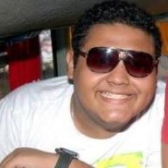 Apaixonado por música. / Simpatia sempre. / Social Media da empresa que mais cresce no Brasil, Social Music.