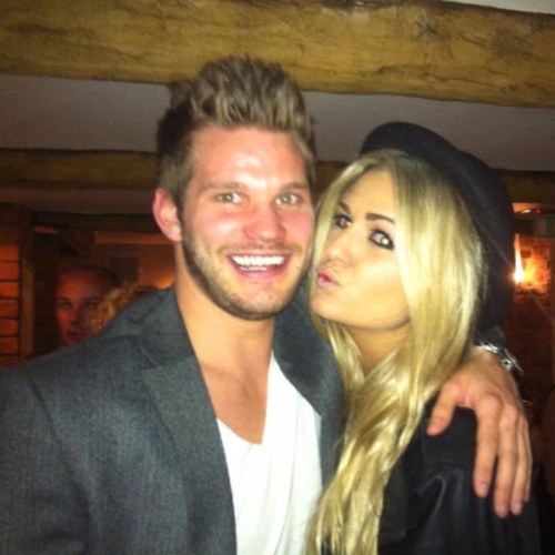 petehenney's profile picture. Morno.