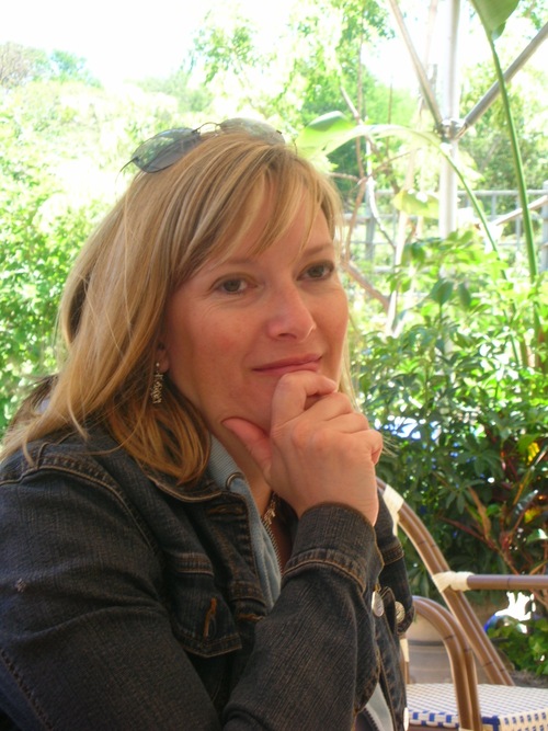 RoxaneApple's profile picture. 