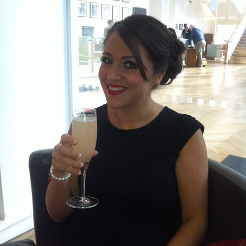 ChloeAkhbari's profile picture. 