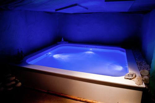 Wellness der Zukunft; Erleben Sie im Herzen von Taunus mit Floating, Salzgrotten u.v.m.