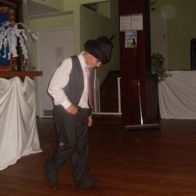 Profile Picture of UnKnoWn-_-LiGhTz (@BossmanLawrence) on Twitter