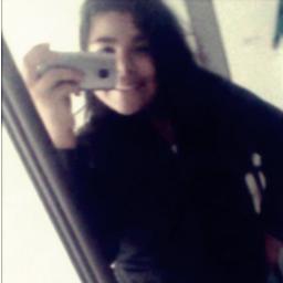 Oque adianta me descrever , se vocês vao olhar a Minha foto , & me julgar sem ao menos me conhecer!