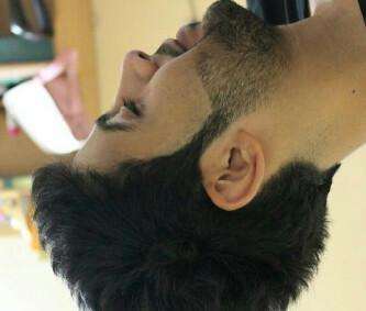 لو التقيتك بوجهٍ آخر ، لأحببتني مرة أخرى*
