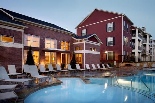 The most desired apartment community in Lee's Summit!
(888) 661-5474