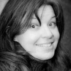 Artist & Photographer, Exec Assistant.  Ask me about  doTerra  Essential Oils, the ocean or creativity for a great conversation.  Namaste!