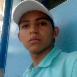 luisguillen12's profile picture. 