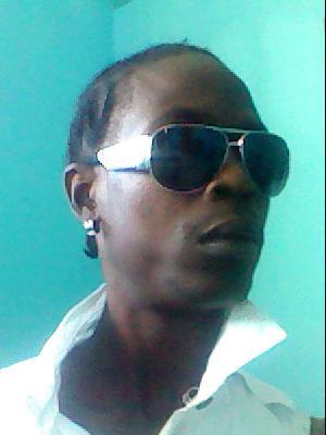 Jowayne young was born and raised in the uptown papine area,at first it was proper vybz when first introduce to the music industry in 2000. Right after Edna Ma