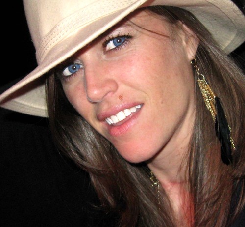 thoughtsicle's profile picture. dailythoughtsicle by mollie culligan (designer of the jack rabbit collection & writer despite herself)  http://t.co/CclwtUdPdK, http://t.co/cUFjRbWwTY