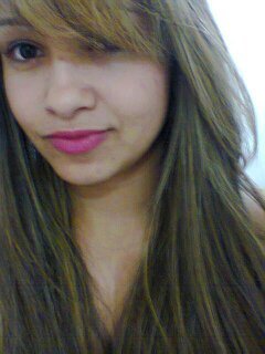 A moça do seu sorriso a aberto =)