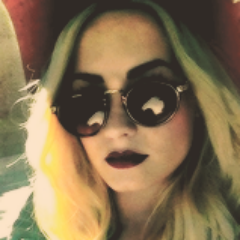 E quando voce sorriu, automaticamente, meu sorriso apareceu... @ddlovato ♥ Since: 04.04.12