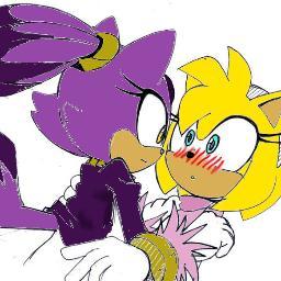 im stacy gf @lesbian_blaze mom @silviantiworld dad @timthedgechidna anti-tim bro avery sis trina