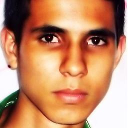Evangelico, feliz, solteiro, gosto muito de Rap gospel. Sou mano do @LeoRocha18 e dono do blog http://t.co/M8ie5hOV2K
#EuSouUI
