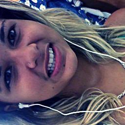 Umaa Looira Liinda ! E que eu goosto muito jáá ! haha Amooo de Maaais Sz BY:@MCLH_LITORAL