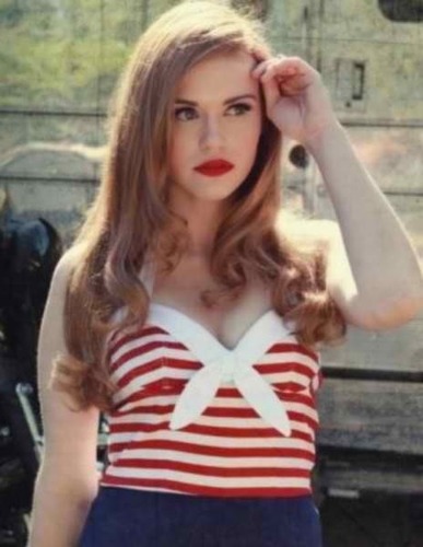 Brains, Beauty, What more do I need? Oh yes I'm immuned too. Its me bitches Lydia Martin. [Teenwolf RP]