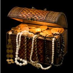 COLLECTOR AND SELLER OF VINTAGE ANTIQUES