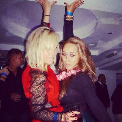 lozzermeaks's profile picture. i mainly work in africa as a lion tamer and in my spare time i read shakespeare so basically im a well educated bitch!!