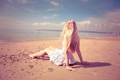beach, work, toke. #blondesdoitbetter