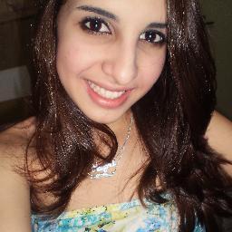 Eu quero alguém pra mim,pra chorar quando choro sozinho,eu quero alguém pra mim,pra sorrir quando dou um sorriso,eu quero alguém,pra me amar,só pra me amar ♪♫