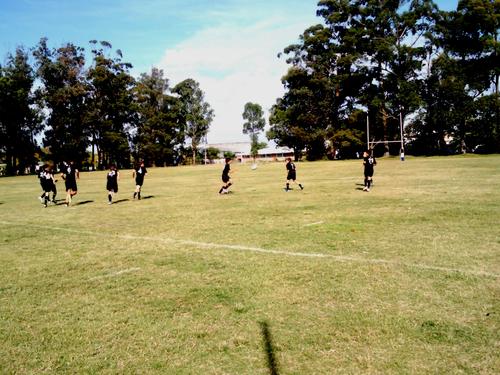 jugador de fútbol en el barcelona.Y e trabajado en el colegio monte vi.