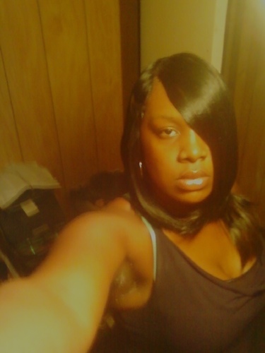 LAYED BACK AND COOL.IM THA GLAMOROUS CHICK
