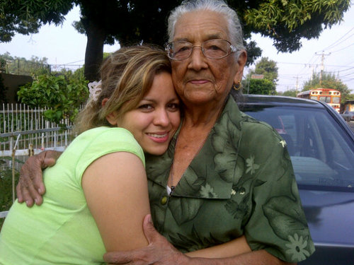 Con la mas grande de las sonrisas en mi cara! :D