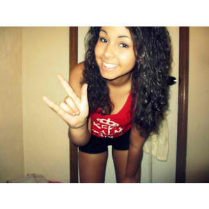 love to party and live life to the fullest. if you want more ask :)