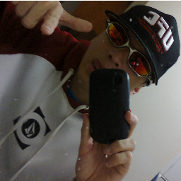 Nunca falhar não é nossa maior glória e sim levantar-se toda a vez que falhamos.Nao é a vida que é dura, vc que é mole demais