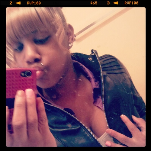 team badd''team cancer,team my family keeper,team my sisters keeper,two ppl i fuck with is my pud n bffl,team gay 3 , instgram nette229 fb ilu nettebadd add me