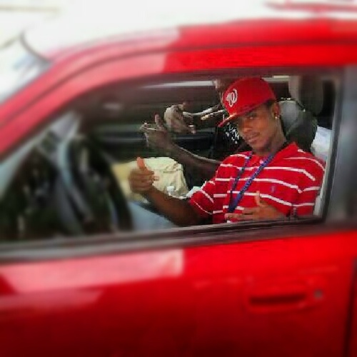 Follow Dha Crew @GoldenHead_ @_camar _ @JAY_skeed @MacDeez_tweetz @ICum_SheSquirt n @Liq_nd_girls, Cant Forget Dha Best @_SallyLobster *
