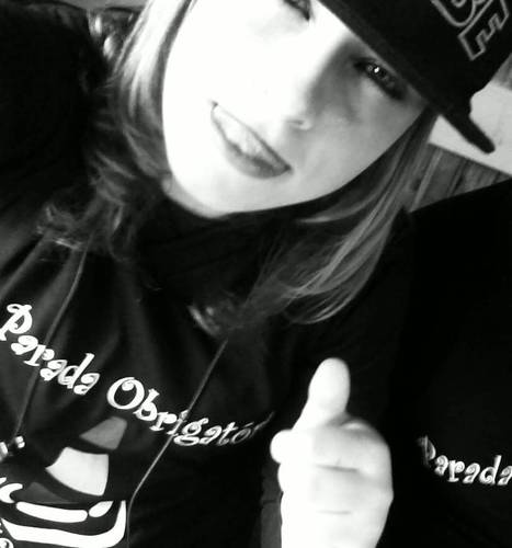 feliz acima de tudo . ♫   amiga da @_uma_dllc s2