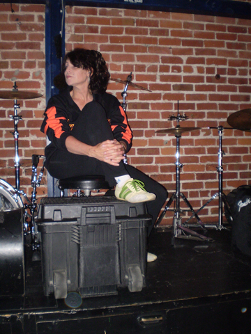 Northern California Drummer, Producer, Writer.. and Stig Lover (Top Gear)... Go Giants .. go Liverpool !!
