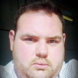 ™ Paranaense, 21 anos, Cinéfilo, Gamer, Amante do Sobrenatural/Terror, Thaêmico.
