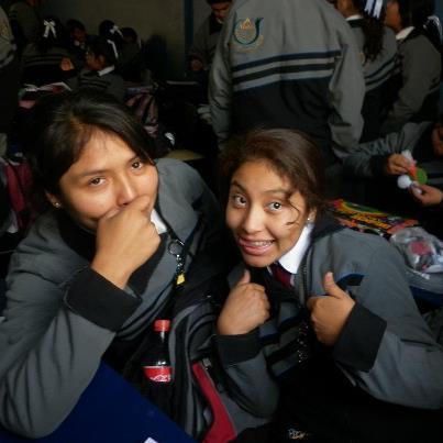 LA VIDA HAY k vivirla feliz  100PRE  ................................................................................SONRRIE  A LA VIDA =D¡¡¡
