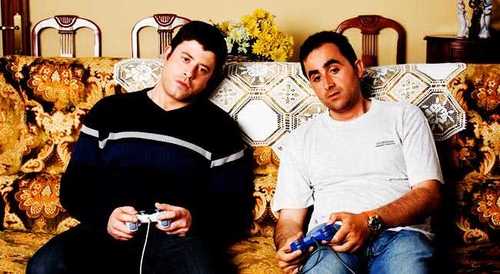 Liadas padre, campeón del fifa en basauri, a mi amigo Joseba no le da, las traigo loquitas a todas porque de mi cabeza salen pepitas de oro.